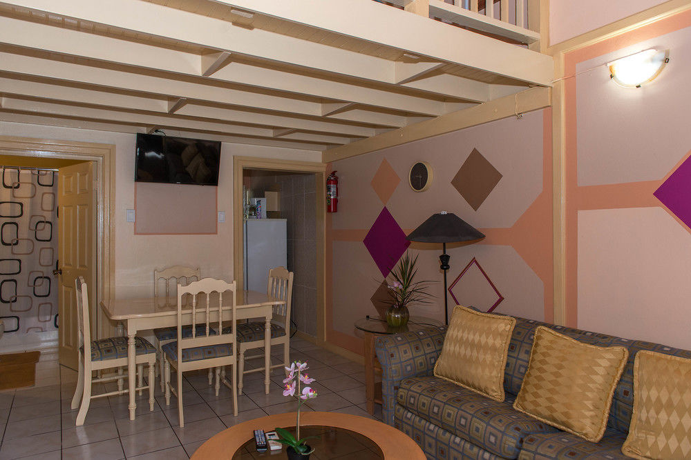 Tropical Court Inn New Kingston Exterior photo